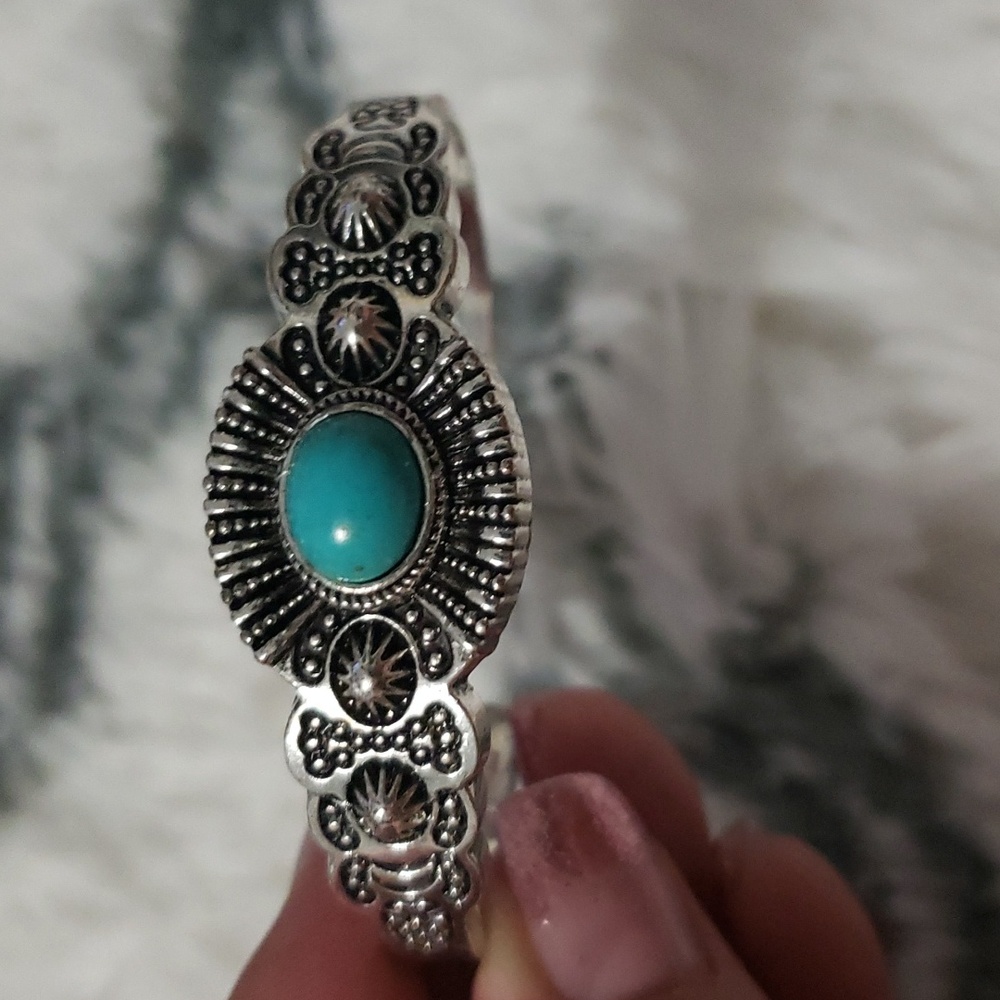 Paparazzi Turquoise Cuff Bracelet - Picture 4 of 5